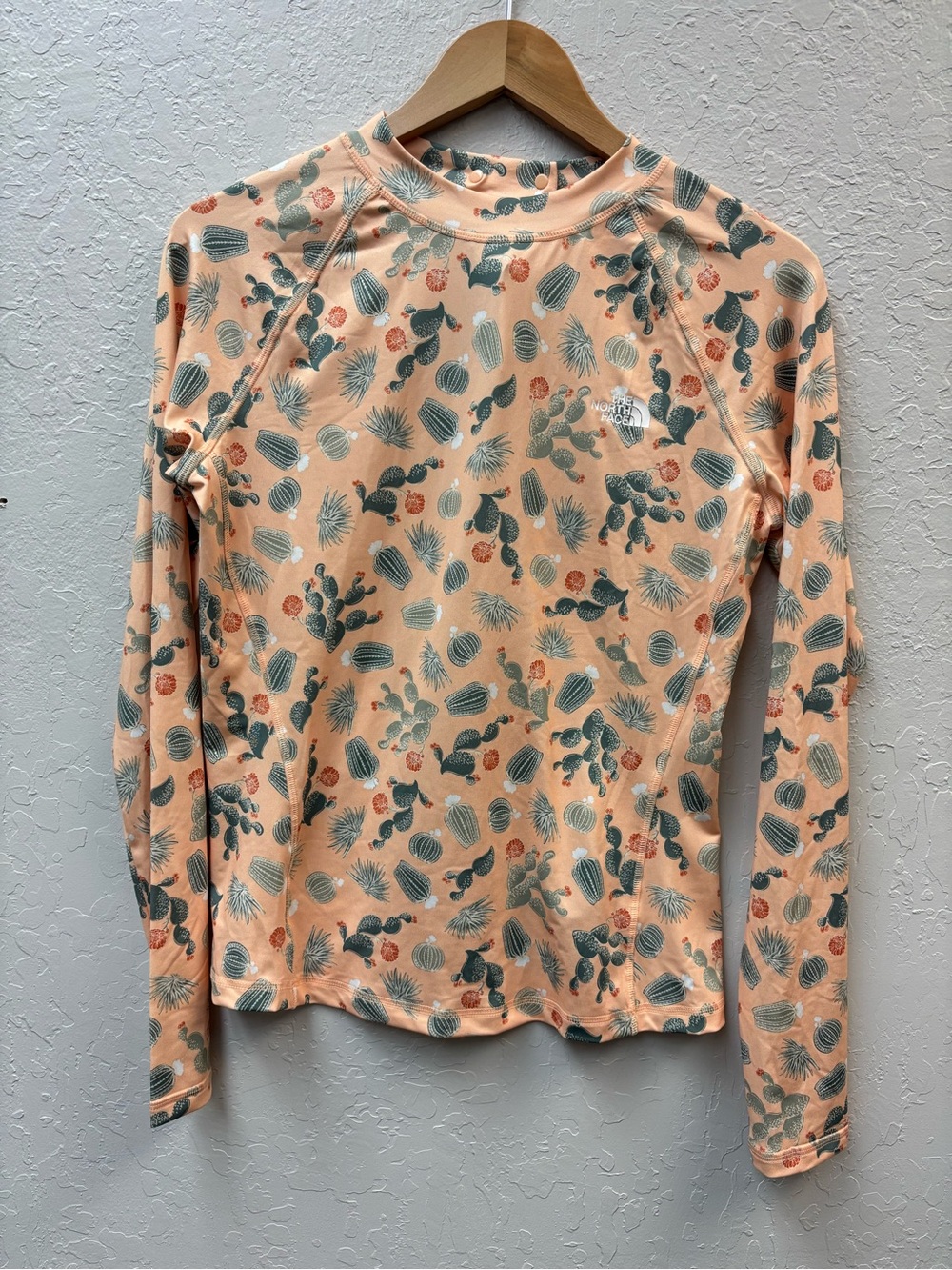 NWT The North Face Women's Printed Class V Water Top in an apricot ice cacti des